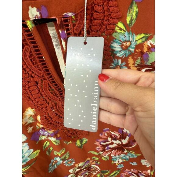 Daniel Rainn Women's Floral Burnt Orange Quin Keyhole Crochet Top Size Petite M - Picture 6 of 7